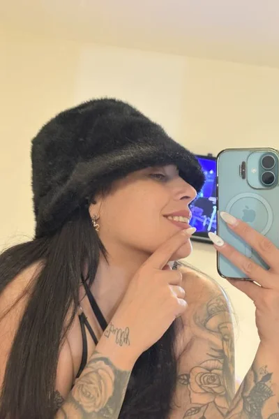 Franchesca (24 años) — Ushuaia, Argentina - 20