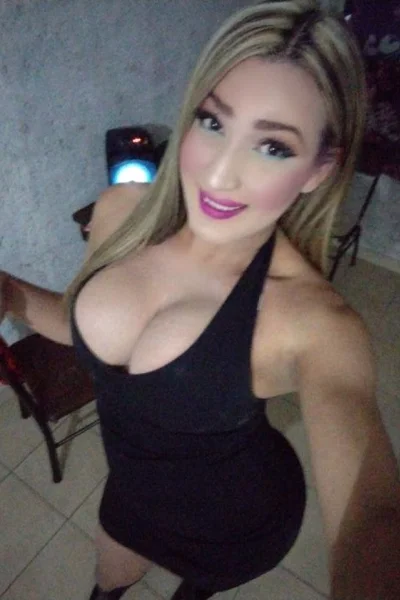 Devora fiestera (25 años) — Capital, Argentina - 60