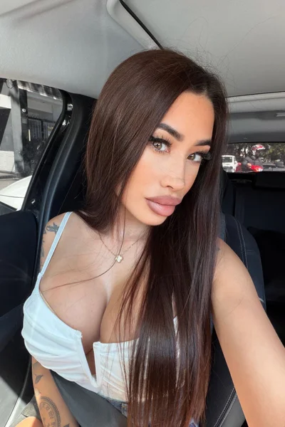 Megann ZN (25 anos) — Tigre, Argentina - 3