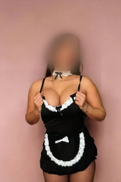 Elena (24 anos) — Madrid, España - 41