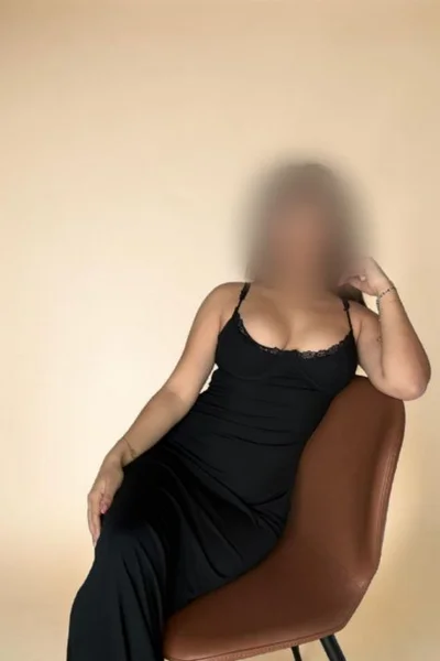 Elena (24 anos) — Madrid, España - 18