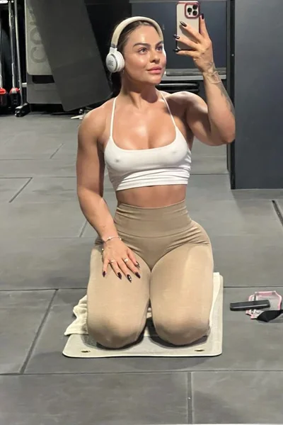 Maya guilher (32 anos) — Madrid, España - 30