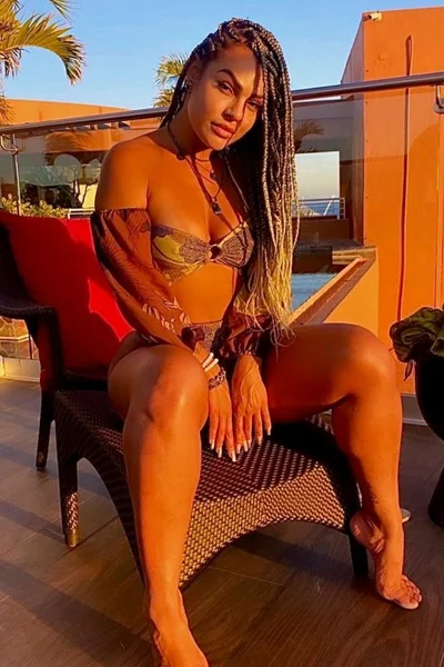Maya guilher (32 anos) — Madrid, España - 39