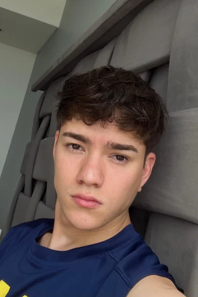 Bruno (20 anos) — Palermo, Argentina - 2