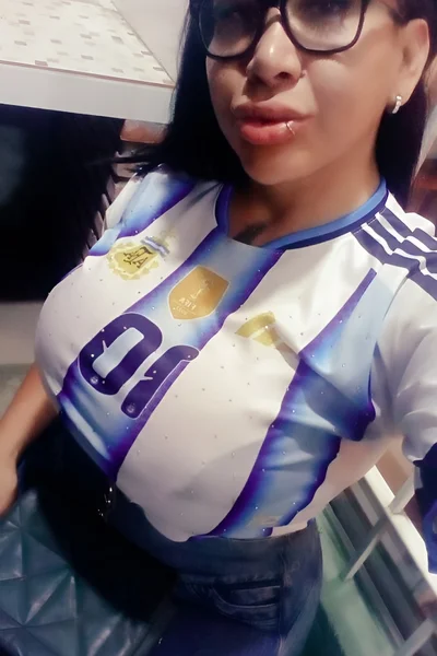 Debora Gonzales (32 years) — Buenos Aires / Esteban Echeverría
