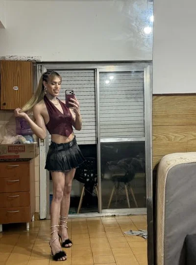 Lucre (22 años) — Floresta, Argentina - 28