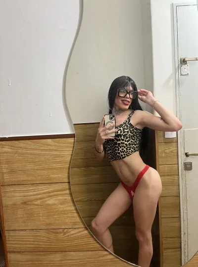 Lucre (22 anos) — Floresta, Argentina - 53