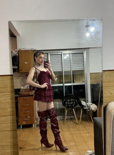 Lucre (22 años) — Floresta, Argentina - 26