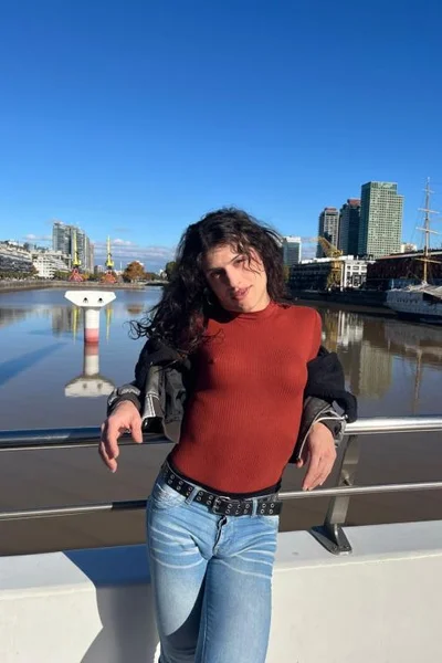 Lucy Lp (28 anos) — La Plata, Argentina - 4