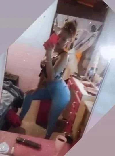 Ambar (27 años) — San Miguel, Argentina - 4