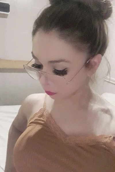 Ambar (27 años) — San Miguel, Argentina - 11