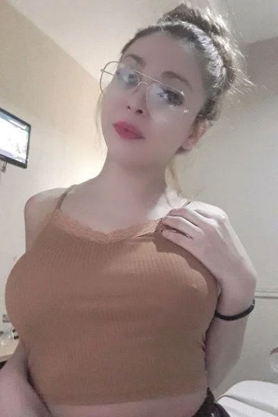 Ambar (27 años) — San Miguel, Argentina - 13