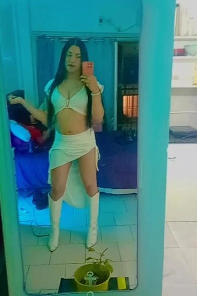 Antonela (25 anos) — Almagro, Argentina - 9