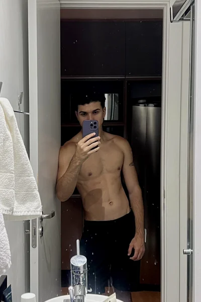 Thiago (22 años) — Rio de Janeiro, Brasil - 7
