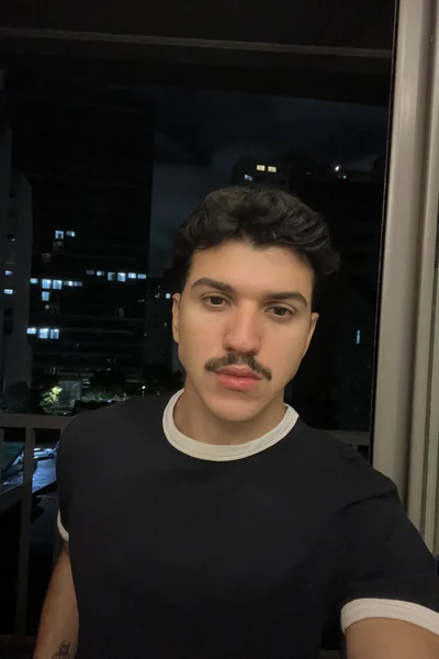 Thiago (22 años) — Rio de Janeiro, Brasil - 3