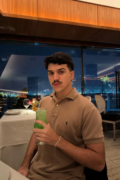 Thiago (22 años) — Rio de Janeiro, Brasil - 8