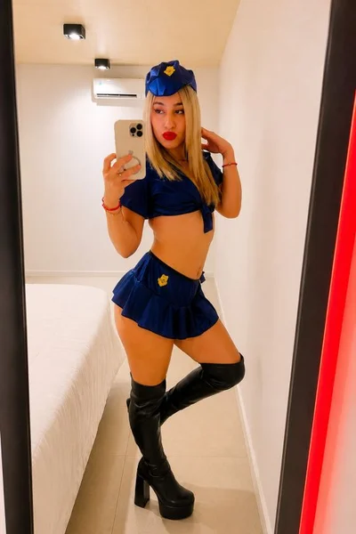 Melani (22 años) — Palermo, Argentina - 10
