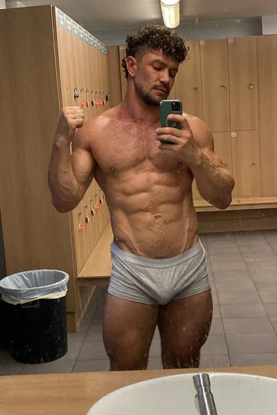 Dato (38 años) — Madrid