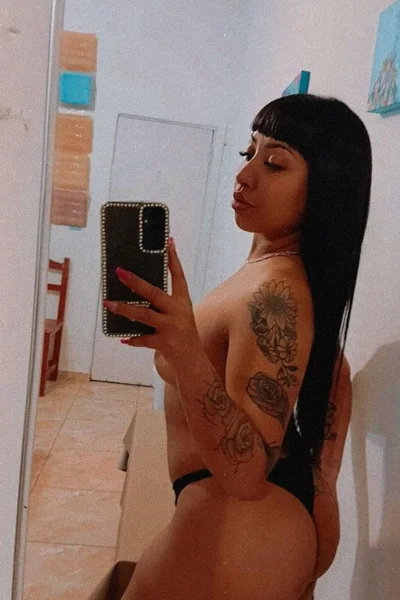 Natalia (22 years) — Tandil, Argentina - 3