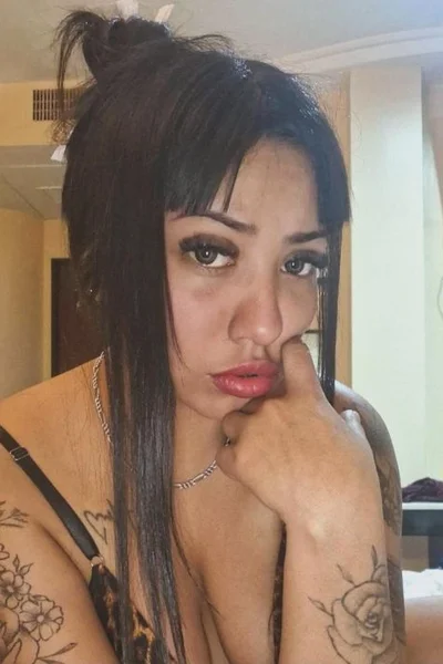 Natalia (22 years) — Tandil, Argentina - 26
