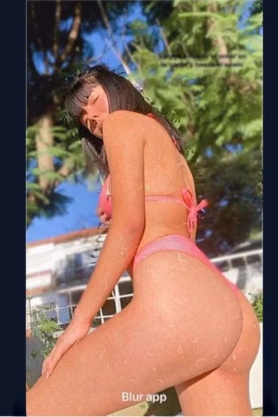 Nicki (19 anos) — Microcentro, Argentina - 8