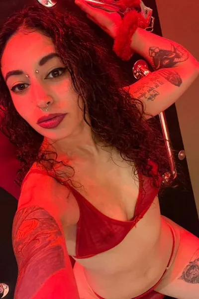 Emma (24 anos) — Chacarita, Argentina - 12