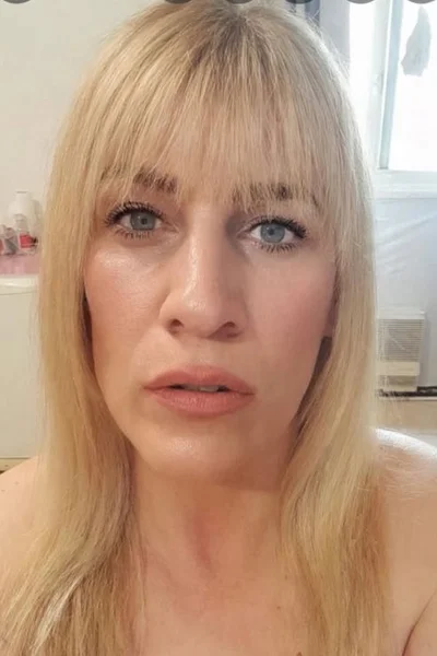 Lara la nena Argentina (28 años) — Obelisco, Argentina - 1