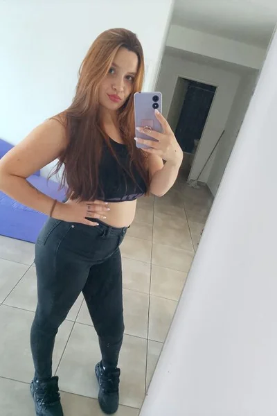 Sofi (25 anos) — Nueva Pompeya, Argentina - 4