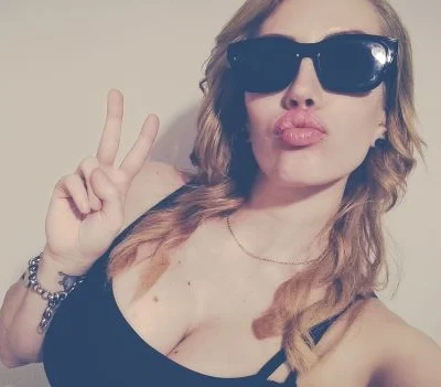 Lindsay (29 years) — Villa Crespo, Argentina - 17