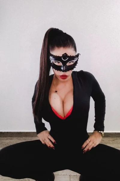 Lindsay (29 years) — Villa Crespo, Argentina - 3