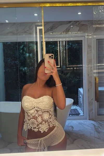 Lara (25 years) — Microcentro, Argentina - 6