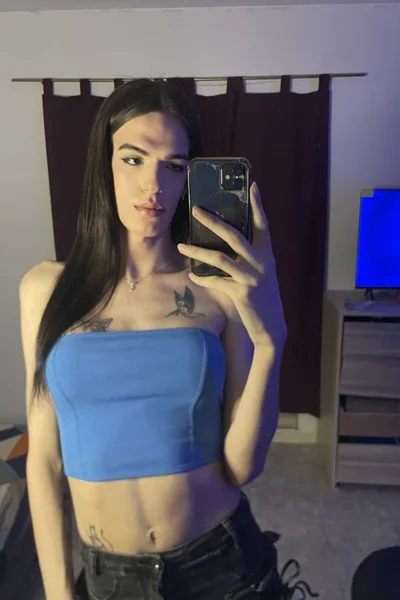 Stefania (22 anos) — Almagro, Argentina - 25