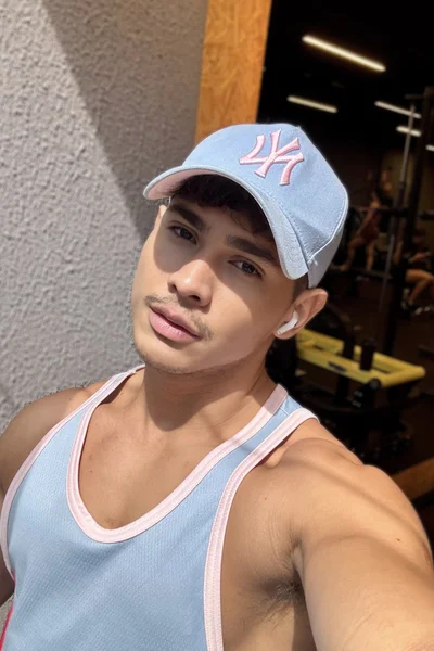 Mauricio (24 años) — Madrid, España - 6