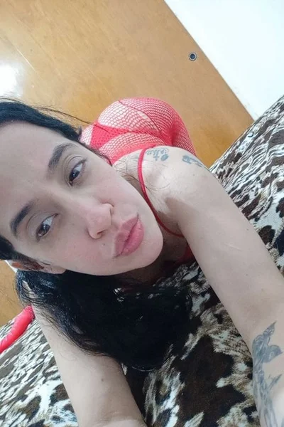 Lucia (25 años) — Ituzaingó, Argentina - 19