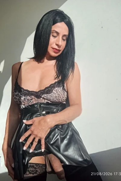 Alexia. (37 años) — Capital, Argentina - 8