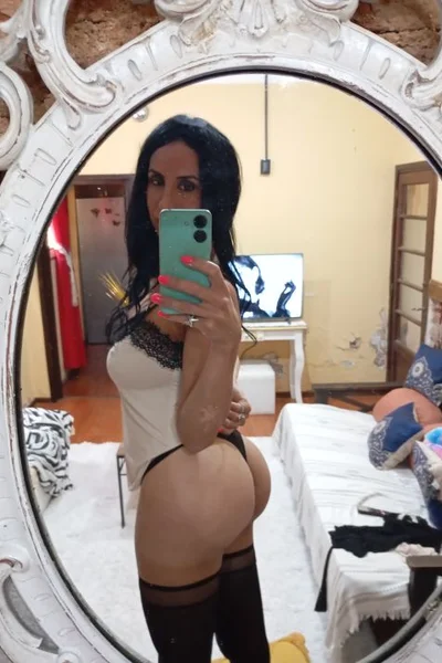 Alexia. (37 años) — La Capital, Argentina - 12