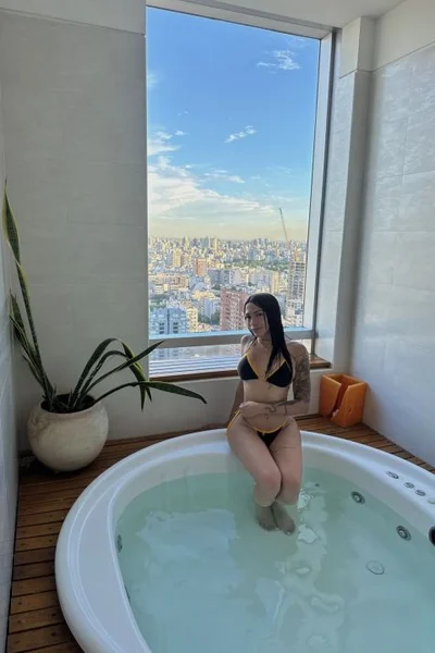 Ara (25 anos) — Palermo, Argentina - 20