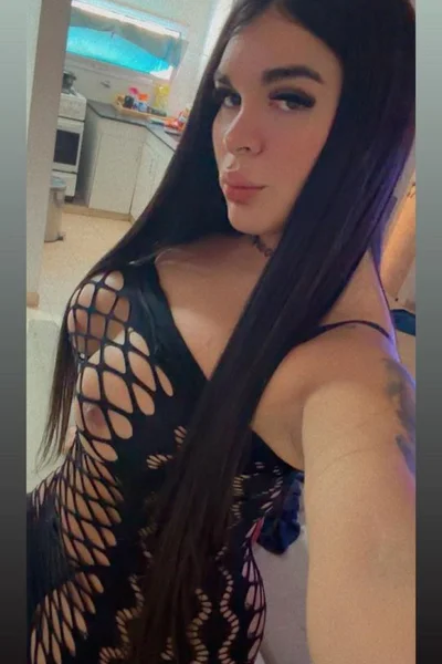 Agustina Nicole (27 anos) — Capital