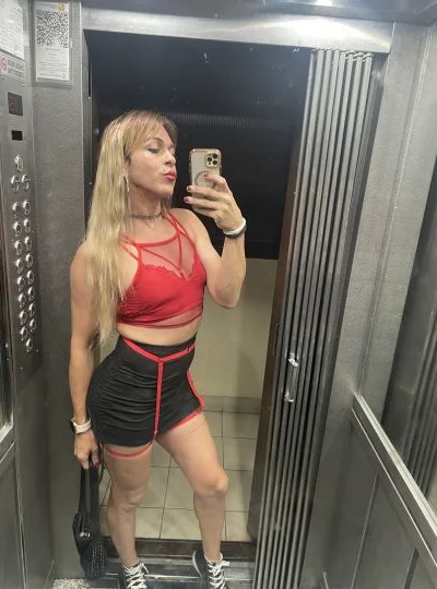 Claudia Acosta (40 años) — Microcentro, Argentina - 215