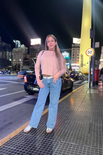 Claudia Acosta (40 años) — Microcentro, Argentina - 95