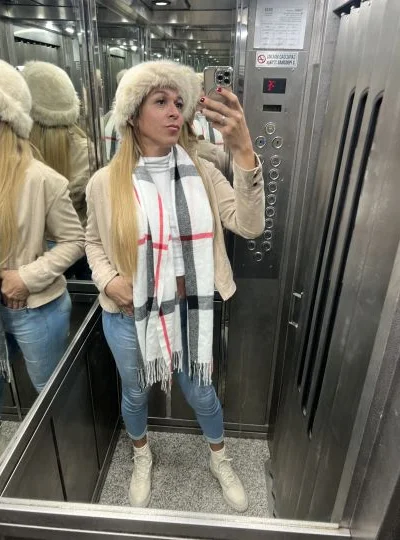 Claudia Acosta (40 años) — Microcentro, Argentina - 137