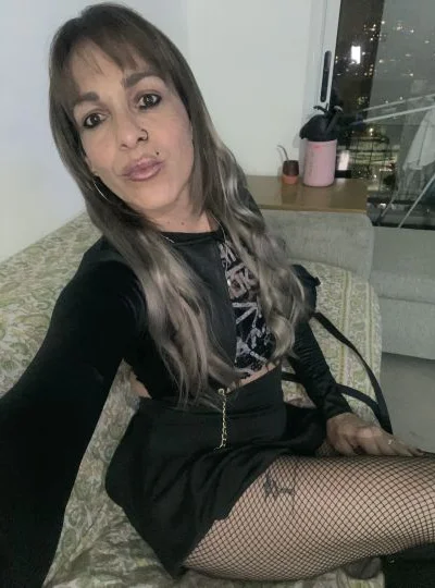 Claudia Acosta (40 años) — Microcentro, Argentina - 241