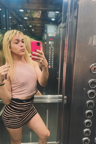 Claudia Acosta (40 años) — Microcentro, Argentina - 253