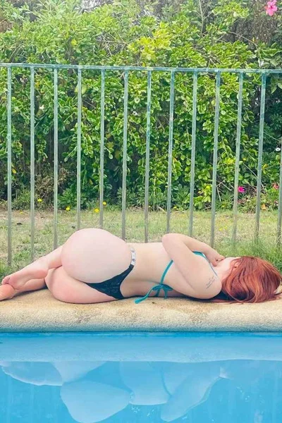Kendall (20 years) — Las Condes, Chile - 3