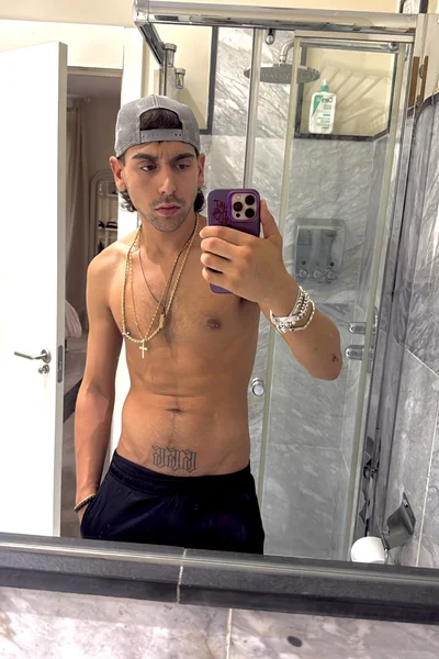Daniito (23 años) — Madrid, España - 4