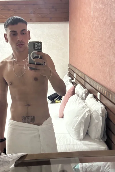 Daniito (23 años) — Madrid, España - 3