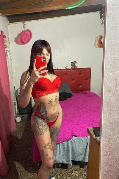 Amparo Paz (22 años) — Malvinas Argentinas, Argentina - 55