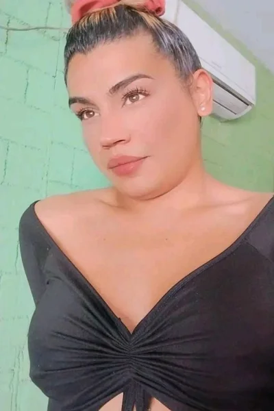 Yasmin  zs (23 años) — Lanús, Argentina - 46