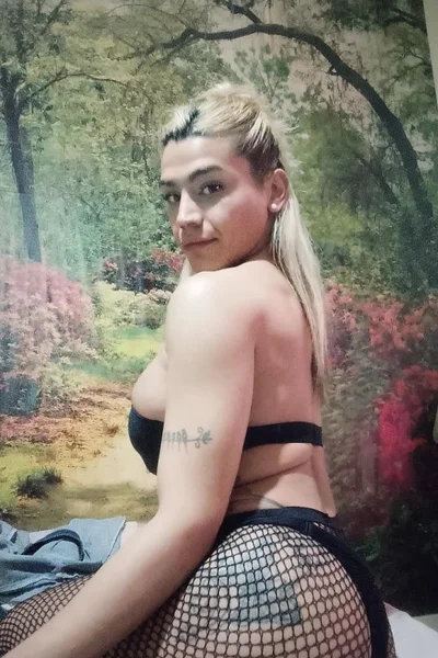 Yasmin  zs (23 años) — Lanús, Argentina - 28