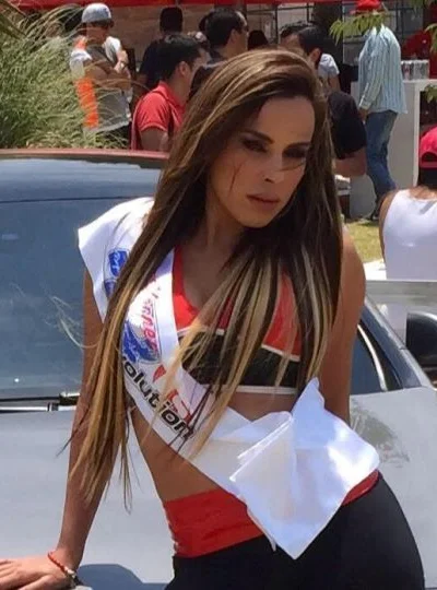 Pamela (32 años) — San Isidro, Argentina - 6